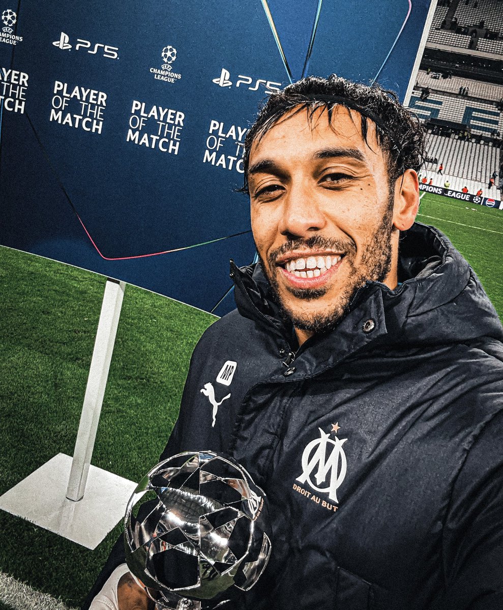 ActuFootAfrique's tweet photo. 🚨 OFFICIEL : Pierre-Emerick Aubameyang 🇬🇦 élu 𝗠𝗢𝗧𝗠 en Ligue des Champions ! 🥵👏🏾

Doublé face à Newcastle ce soir. ⚽️⚽️☝🏾 https://t.co/XMJEYYxYHm