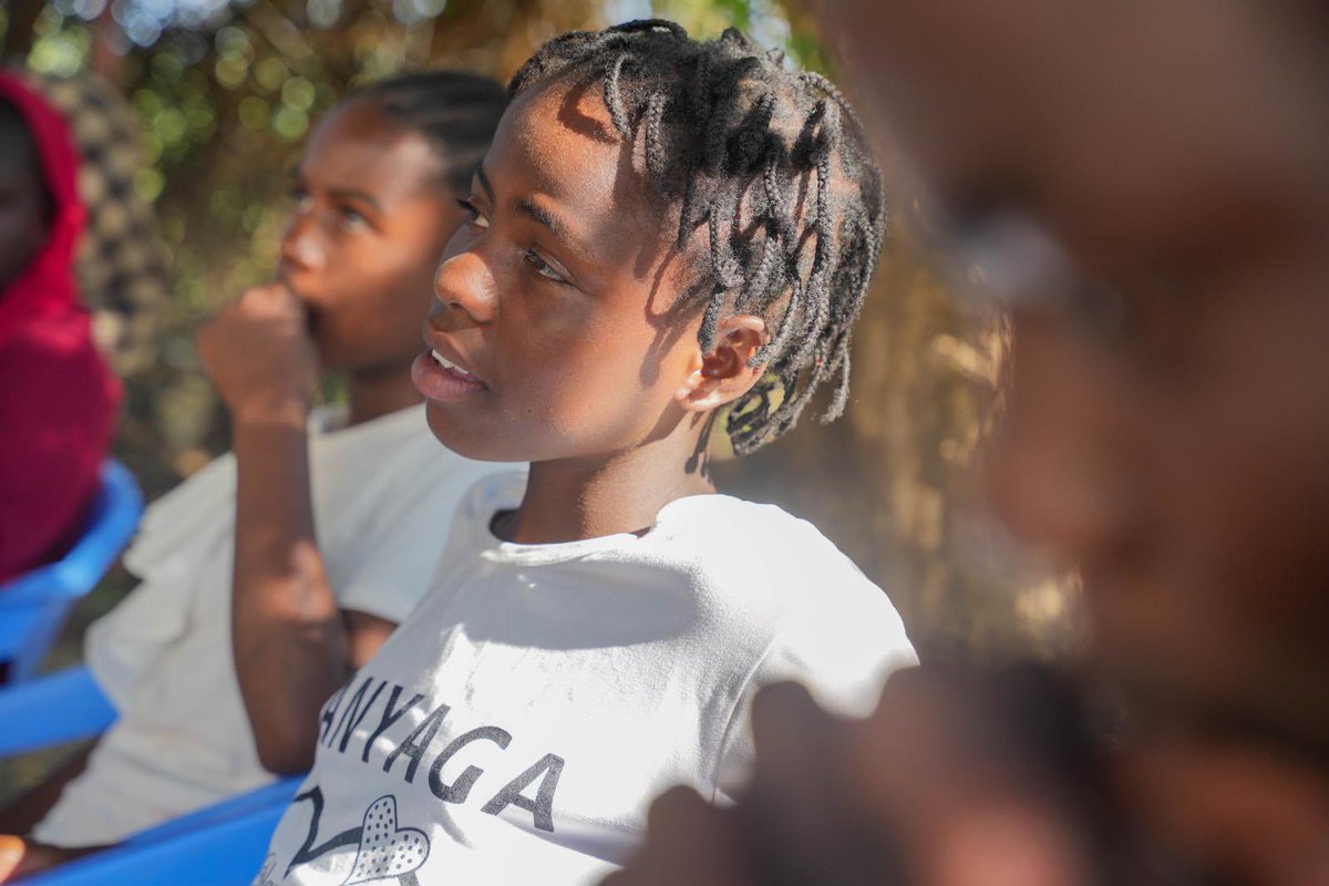Refugee Teens Talk tweet media