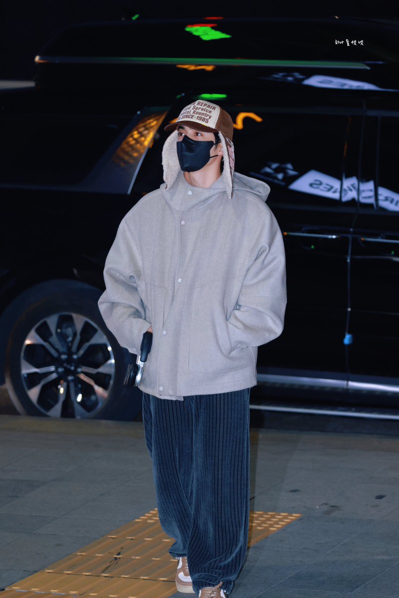 seventeen_1234_'s tweet image. #에스쿱스 #SCOUPS
#SEVENTEEN  #최승철 #승철
#세븐틴 #崔胜澈
#민규 #MINGYU 
#김민규 #金珉奎 #ミンギュ
#민쿱 #CXM 

251126 인천 출국