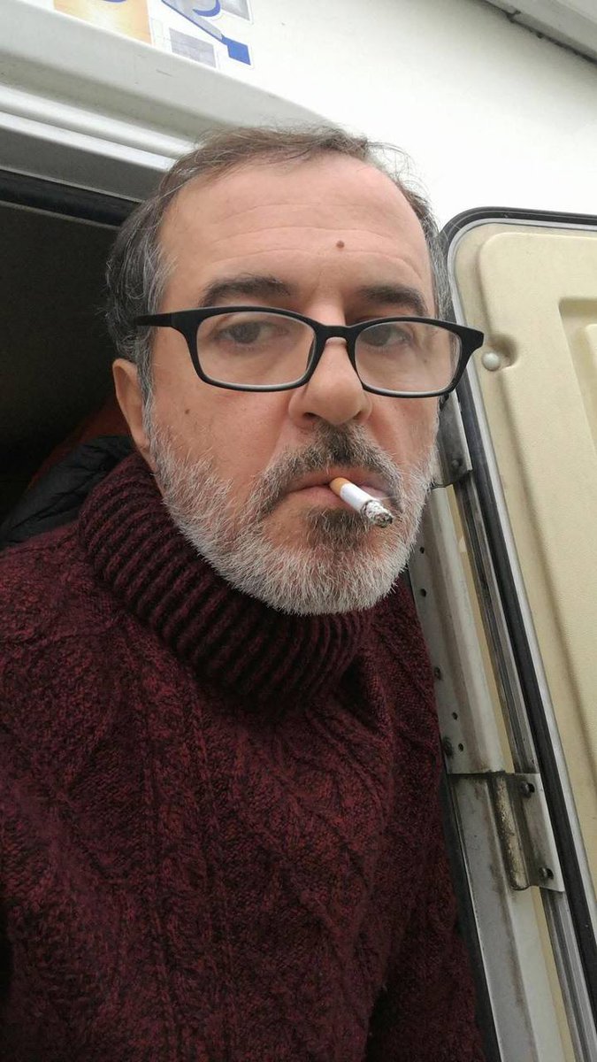 Monochrom_ed's tweet image. Giulio - Casual/comfy, he doesn&apos;t give a fuck