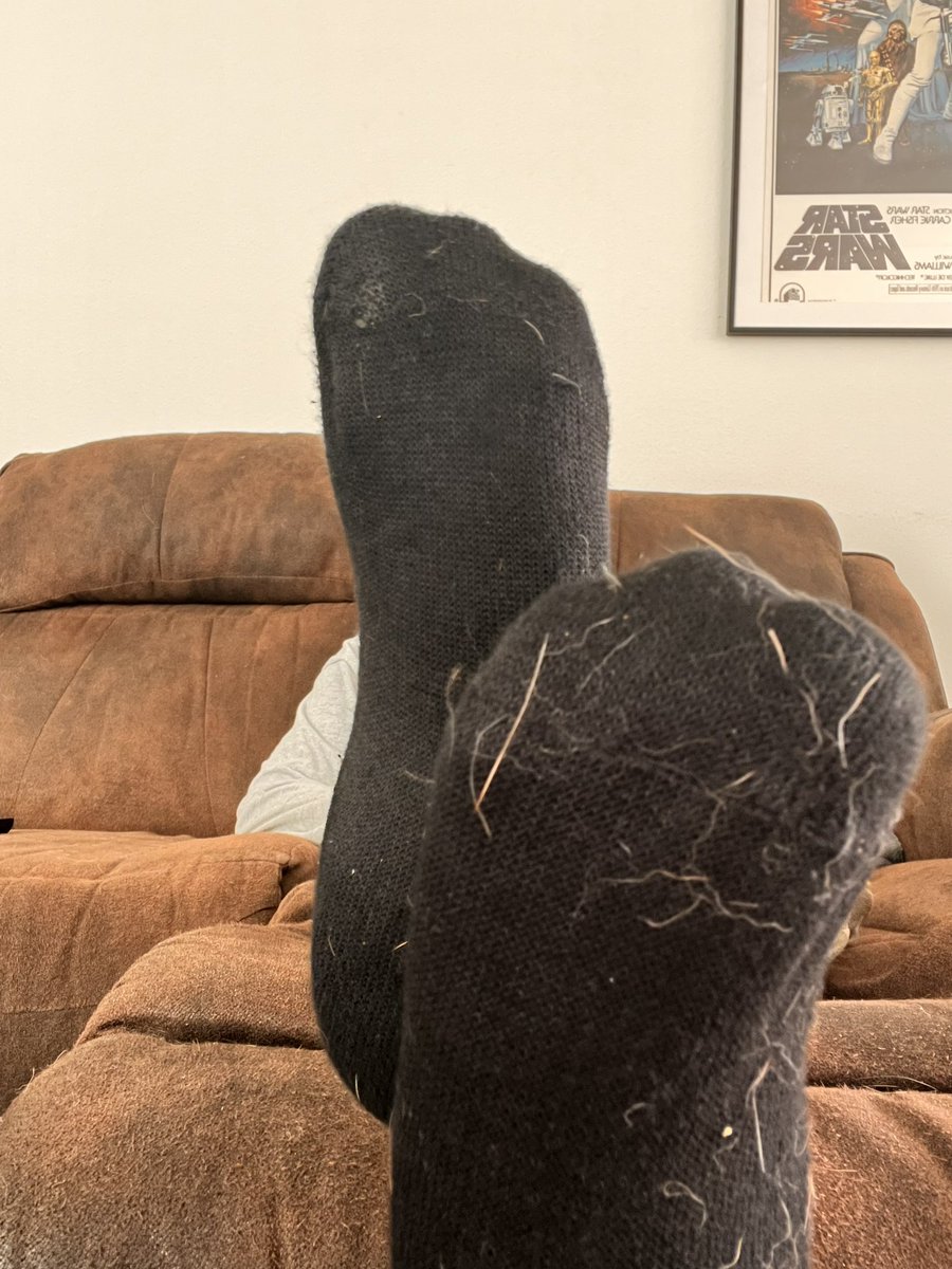 The way I have these photos arranged is how I expect for you boys to worship my sweaty socked feet 🦶🏽 

Left, right, then you can be the example for the rest of your loser cuck friends and show them you can fit both of my socked feet in your fucking mouth 👄