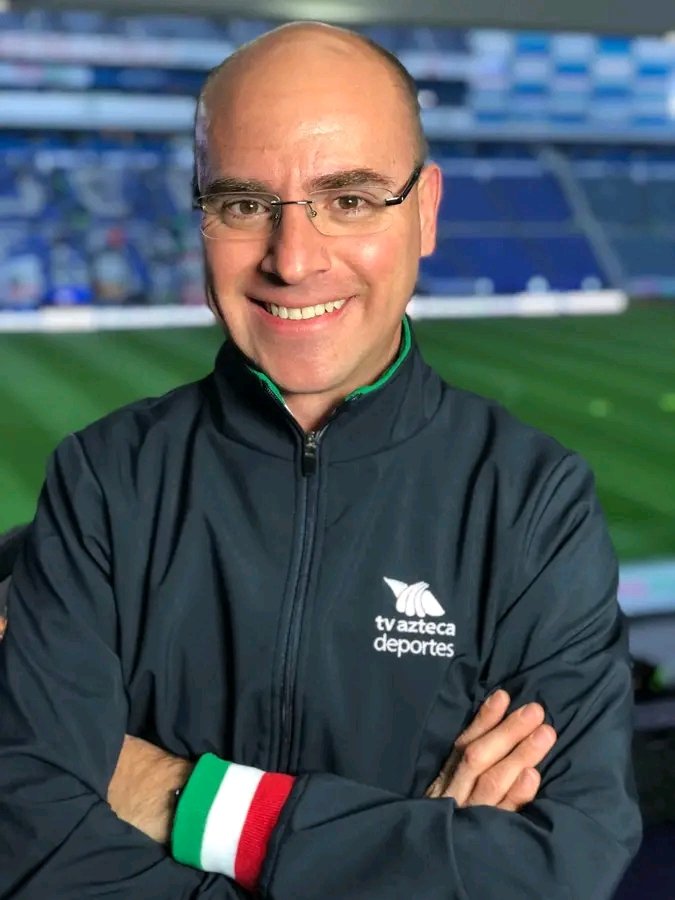 GuiaDeportiva9's tweet photo. ¡Así como pasó en Qatar 2022 con Paco González Apertura 2022 + Copa del Mundo! Jesús Humberto López Yisus estaría de regreso en la TV del Ajusco 6 meses de contrato en TV Azteca. Clausura 2026 + Copa del Mundo 2026! 

¿Les gustaría su retorno? 
Tv Azteca prepara sorpresas de narración de cara a la justa mundialista.