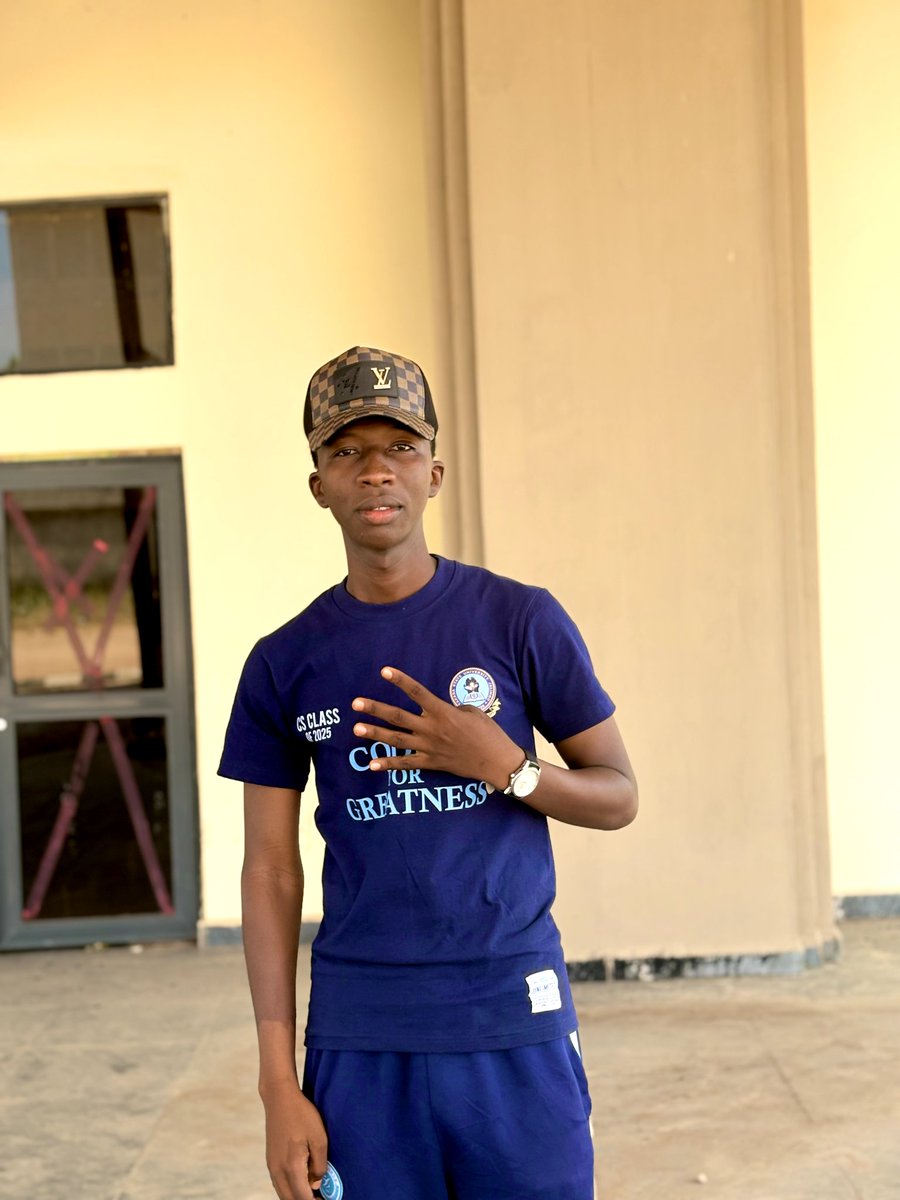 JnrMafindi's tweet image. 🎓 Officially a BSc in Computer Science graduate!
Four years, countless code, late-night projects—finally here.
Ready for the next chapter 🚀

#ComputerScience #BScGrad #ClassOf2025 #ProudMoment