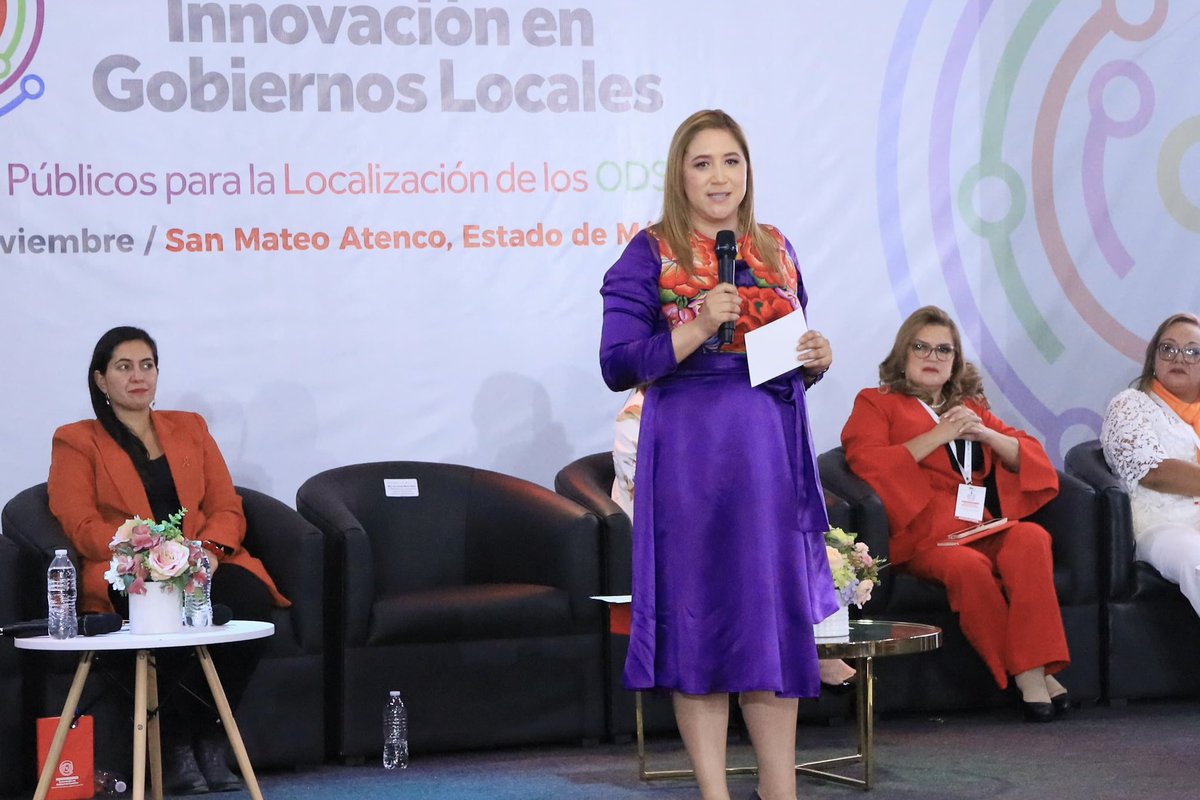Anaamunizneyra's tweet photo. Hoy, #25N 🧡, en el marco del #SeminarioInterncional que se celebra en nuestro municipio, llevamos a cabo un diálogo sobre Innovación y Buenas Prácticas Municipales en Materia de Atención y Prevención de la #ViolenciaDeGénero con alcaldesas de México y América Latina, donde compartimos algunos de los retos a los que nos enfrentamos y las acciones que hemos implementado desde lo local para construir comunidades más justas e igualitarias para todas las mujeres y niñas.