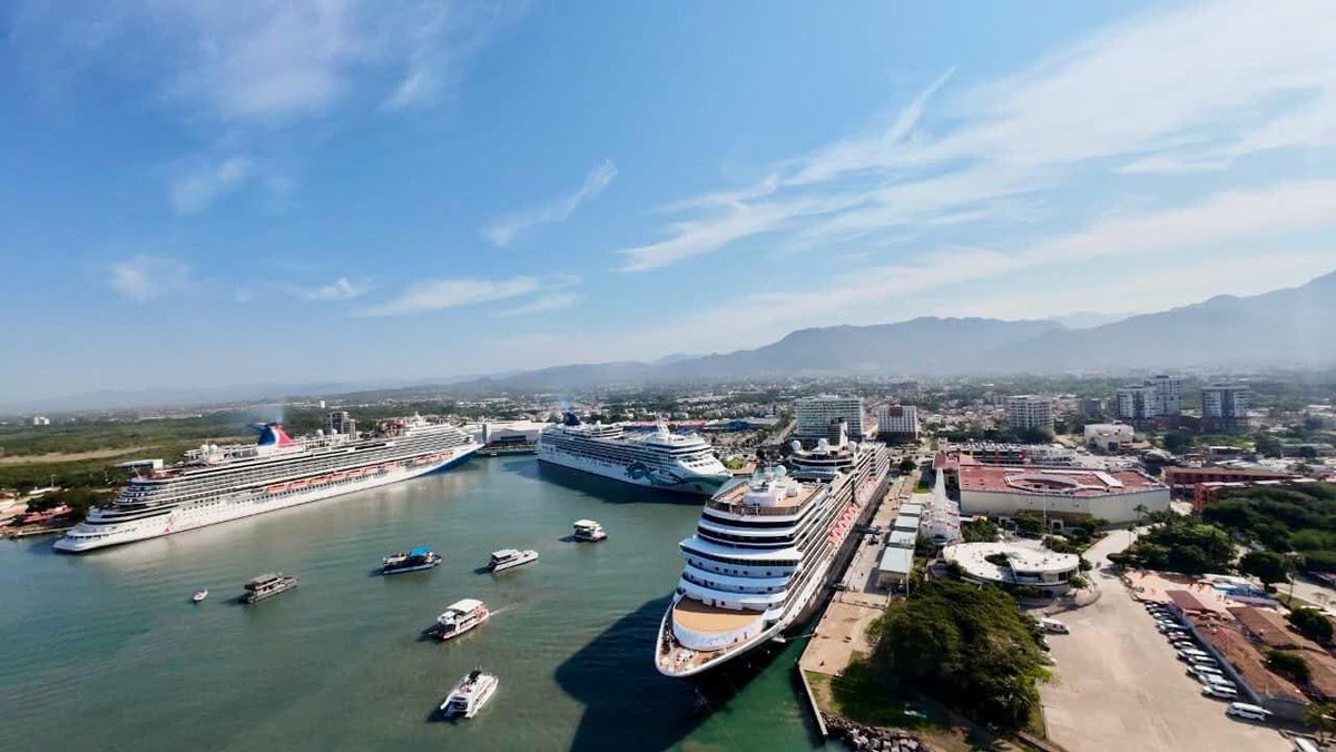 Saúl Robles tweet media