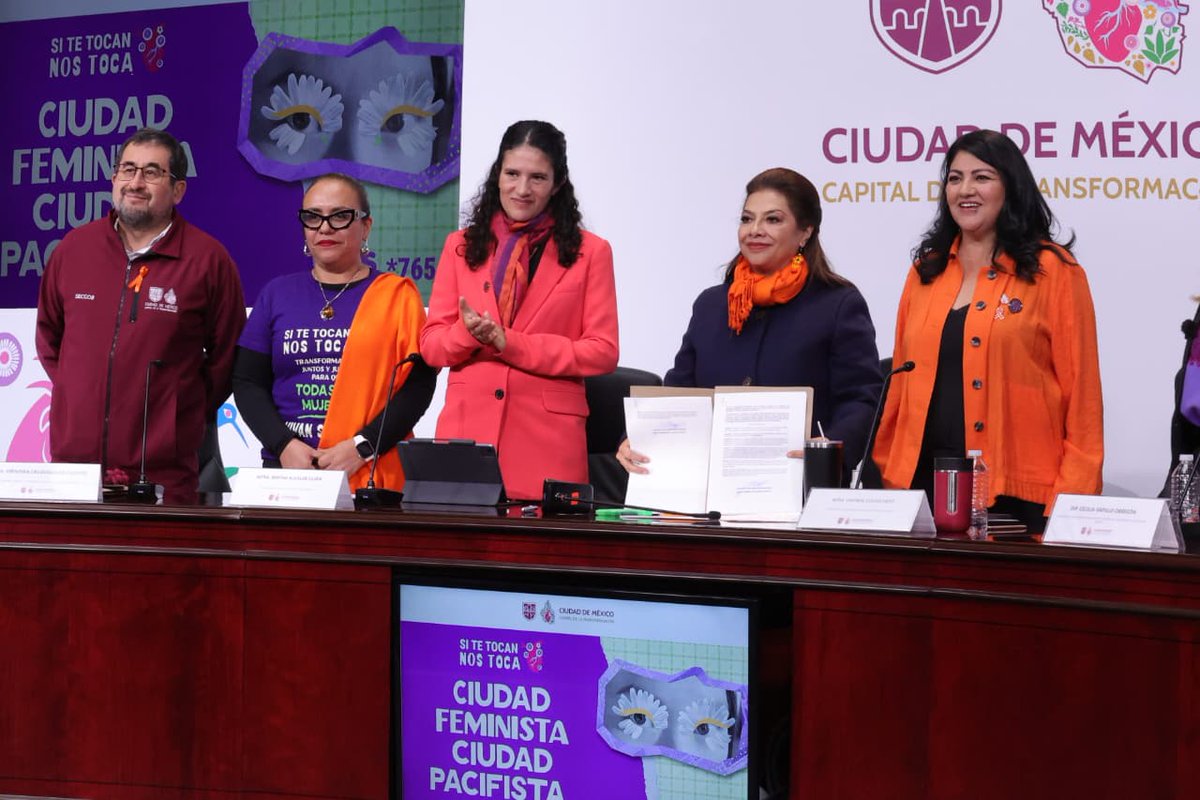 ClaraBrugadaM's tweet image. Presentamos un paquete de reformas para construir una #CapitalDeLaTransformación libre de violencia hacia las mujeres. Proponemos cambios al Código Penal para diferenciar la violencia de género de la violencia familiar, y fortalecer las sanciones por acoso y abuso sexual.…