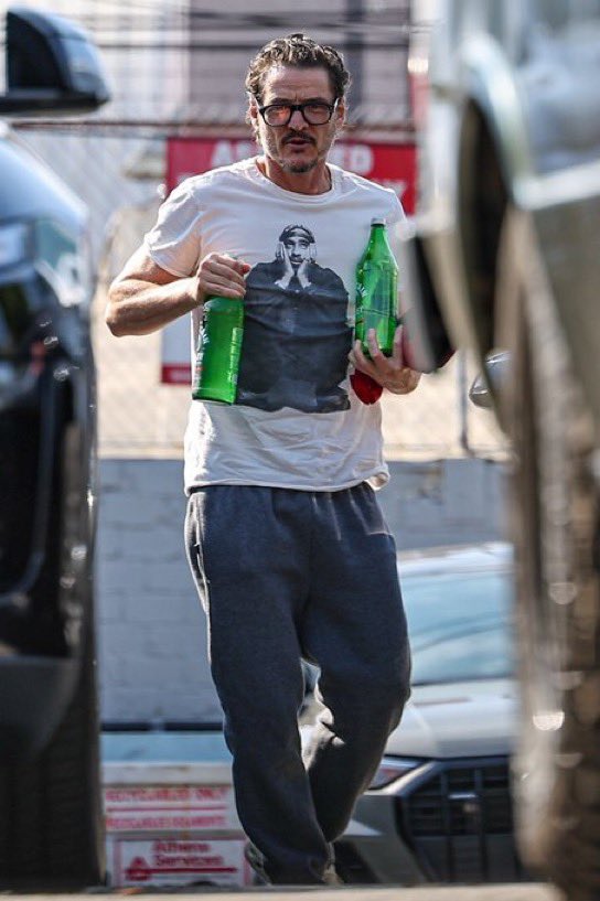 honeyedpascal's tweet image. I’m so hard