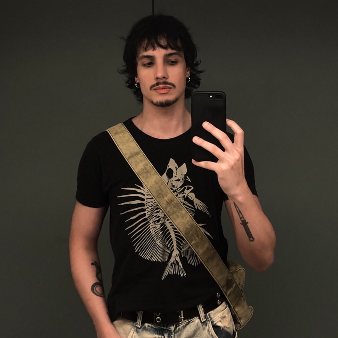 techfleach's tweet image. ㅤ ㅤㅤ 
ㅤ ㅤㅤ . . . faço bicos de hacker ❕
ㅤ ㅤㅤ