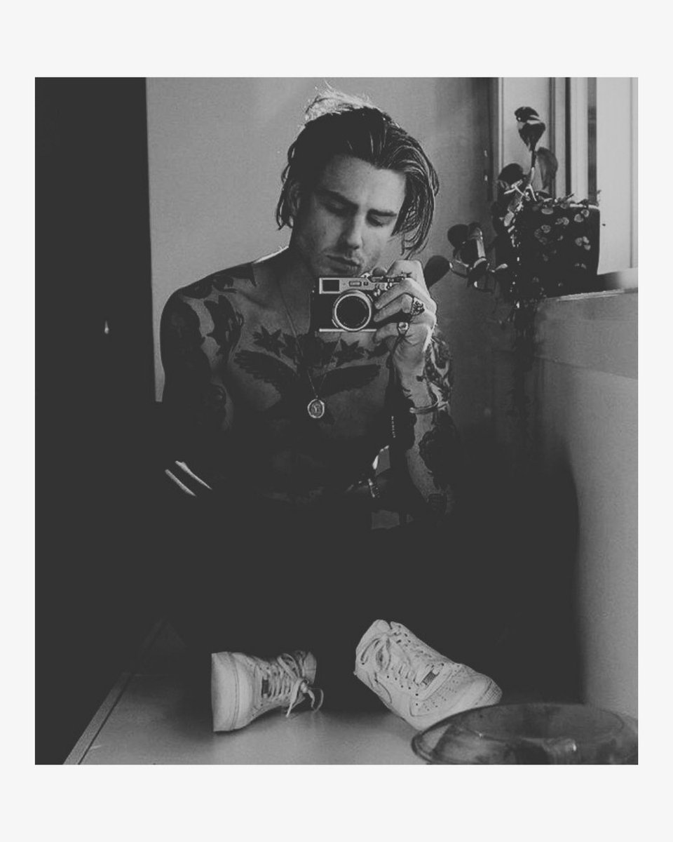 GGI0RGIA_'s tweet image. ⠀ ⠀ ⠀ ⠀
⠀ ⠀ ⠀ ⠀ ౨ৎ ⠀ 𝐇𝐄𝐂𝐓𝐎𝐑.⠀ ❜⠀ 🌷⠀ 
⠀           ⏝ ⠀ 𝘊𝘰𝘤𝘰.
⠀ ⠀ ⠀ ⠀