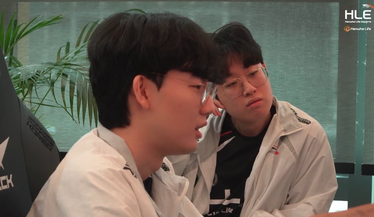 sevensebong's tweet image. i love and miss so dearly