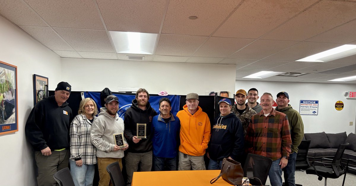 𝐋𝐨𝐜𝐚𝐥 𝟏𝟓𝟖 𝐌𝐞𝐦𝐛𝐞𝐫𝐬 𝐇𝐨𝐧𝐨𝐫𝐞𝐝 𝐟𝐨𝐫 𝐋𝐢𝐟𝐞-𝐒𝐚𝐯𝐢𝐧𝐠 𝐀𝐜𝐭𝐢𝐨𝐧𝐬 🧡
￼
Today, we recognize two heroes in Local 158, Kyle and Zach, whose quick action, steady composure, and courage under pressure saved a brother’s life.

𝐒𝐭𝐚𝐭𝐞𝐦𝐞𝐧𝐭 𝐟𝐫𝐨𝐦