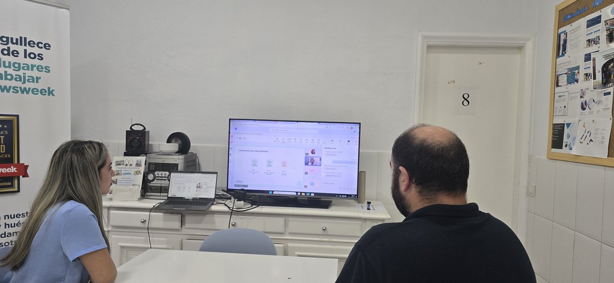 Gaby261096's tweet photo. We extend our sincere thanks to @MariaGoraib for such an insightful training session.  
Through her Green Tips, she showed us how small actions can make a big difference in our commitment to sustainability. 🌱  

Sustainability #Training #GreenTips https://t.co/Wh7d2IgS0L