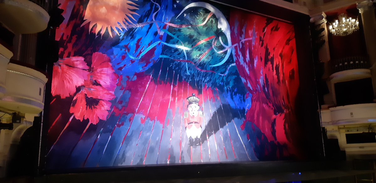 DianeParkes1's tweet image. Out and about @brumhippodrome seeing the ever wonderful #Nutcracker from @brb