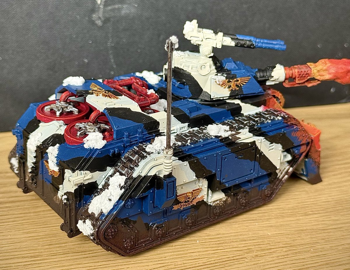 Four_nice's tweet image. Made some modifications and painted a hellhound