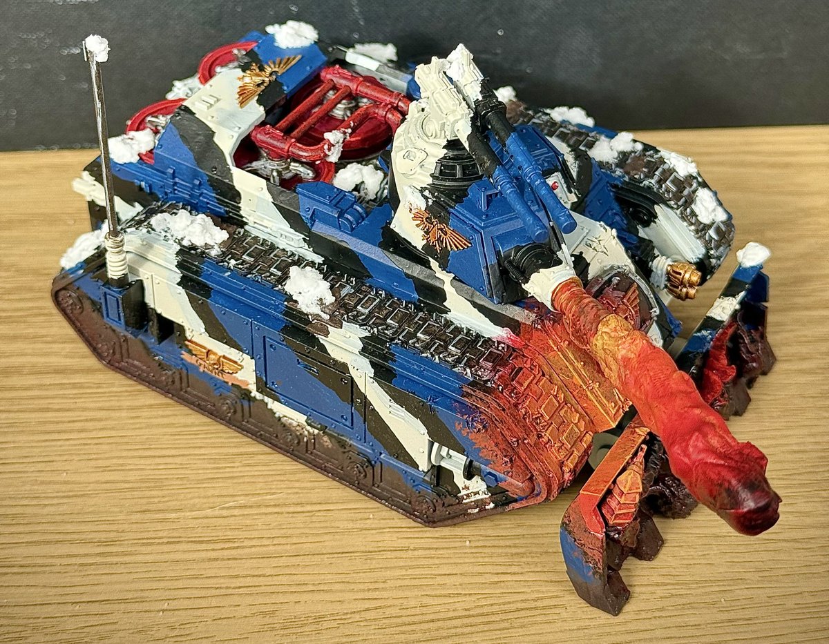 Four_nice's tweet image. Made some modifications and painted a hellhound