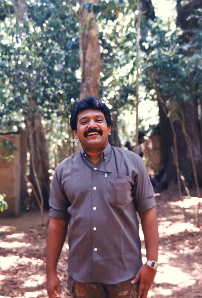 இனிய பிறந்தநாள் வாழ்த்துக்கள் தலைவர் மாமா ❤️💛

En ce jour qui compte pour notre peuple, rendons hommage à celui qui a marqué notre histoire et inspiré des générations. 

Que notre jeunesse continue de porter ses valeurs de justice, de dignité et de résistance 🐅