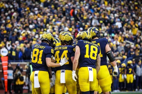 Slash Football Feature 🏈 tweet media