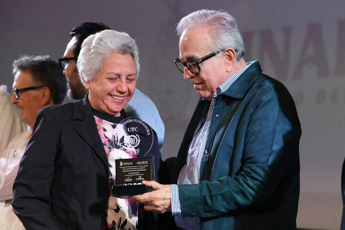 Hoy fuimos testigos de un paso decisivo en la consolidación de la transformación de Sinaloa a través de la ciencia y la tecnología. El gobernador Rubén Rocha Moya inauguró el Nodo de Innovación de Sinaloa, una plataforma digital que reúne las capacidades de investigación,