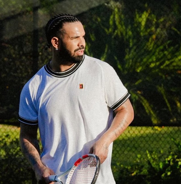 DrakeChart's tweet image. Drake again holds the most chart spots among ALL rappers &amp;amp; male artists on the Billboard 200 this week (8) 🏆 

#22 (=) - Take Care
#36 (-7) - Some Sexy Songs 4 U
#56 (-2) - Views
#75 (-12) - Certified Lover Boy
#79 (-9) - For All The Dogs
#106 (-5) - Scorpion
#122 (-7) - Thank…