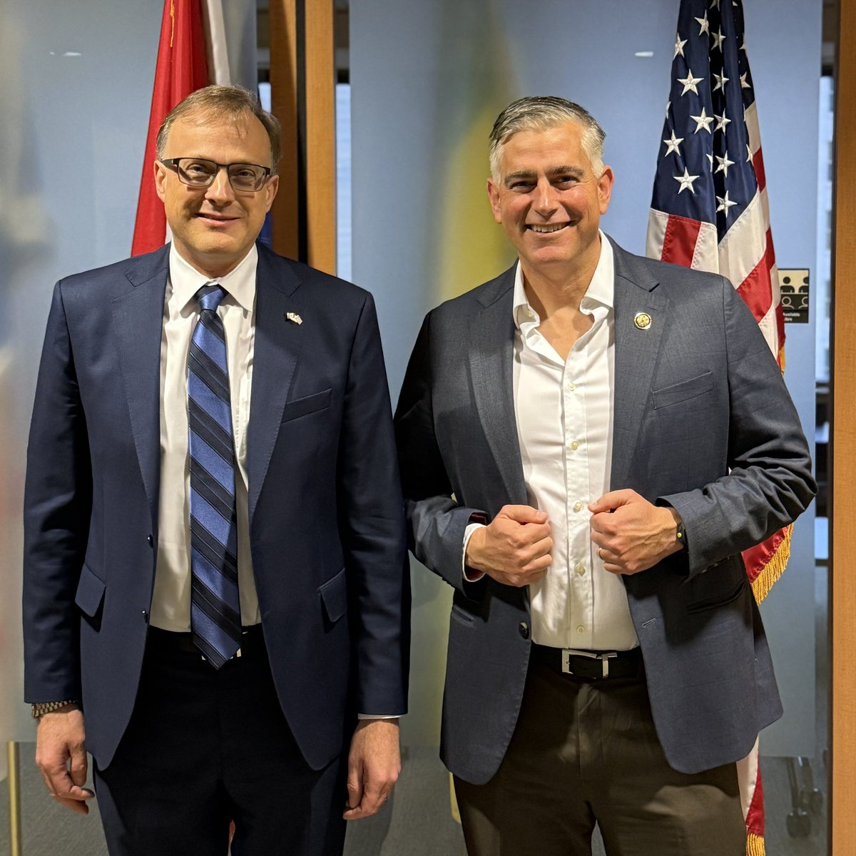 RepBaumgartner's tweet image. Earlier this year Speaker Mike Johnson appointed me as a US Congress inter parliamentary liaison to Canada. Today I enjoyed meeting with Craig Weichel, the Consul General of Canada and look forward to hosting meetings in Spokane on the importance of the US Canadian relationship…