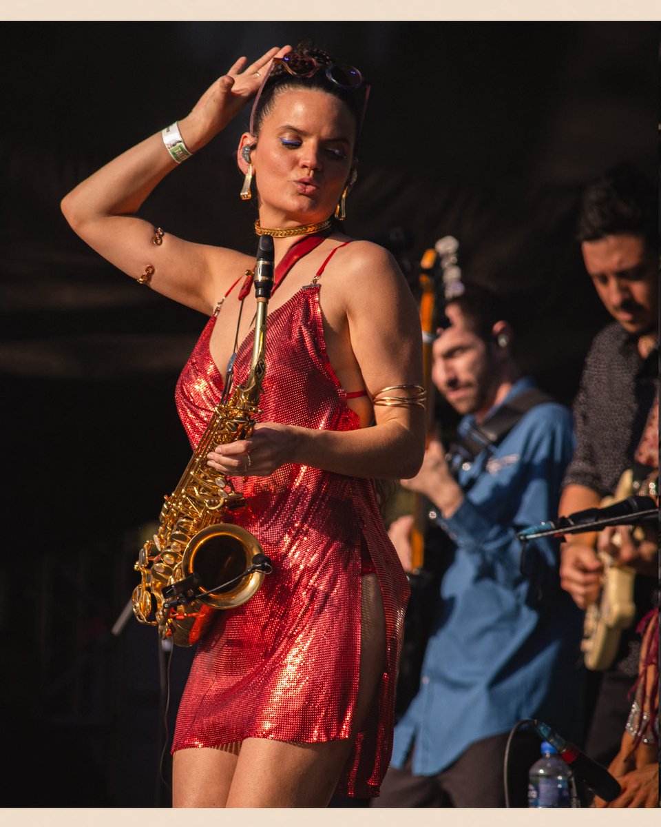todoindierock's tweet image. La agrupación @orquestadeliovaldez estuvo presente en el escenario Templo del #TecateComuna 2025 

📸 x @eddysseomx 
🖊️ @apodacabooking | @ApodacaGroup | @TecateComuna | @ocesa_total | @eticket 

#TodoIndieRock