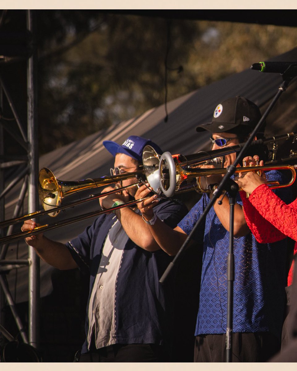 todoindierock's tweet image. La agrupación @orquestadeliovaldez estuvo presente en el escenario Templo del #TecateComuna 2025 

📸 x @eddysseomx 
🖊️ @apodacabooking | @ApodacaGroup | @TecateComuna | @ocesa_total | @eticket 

#TodoIndieRock