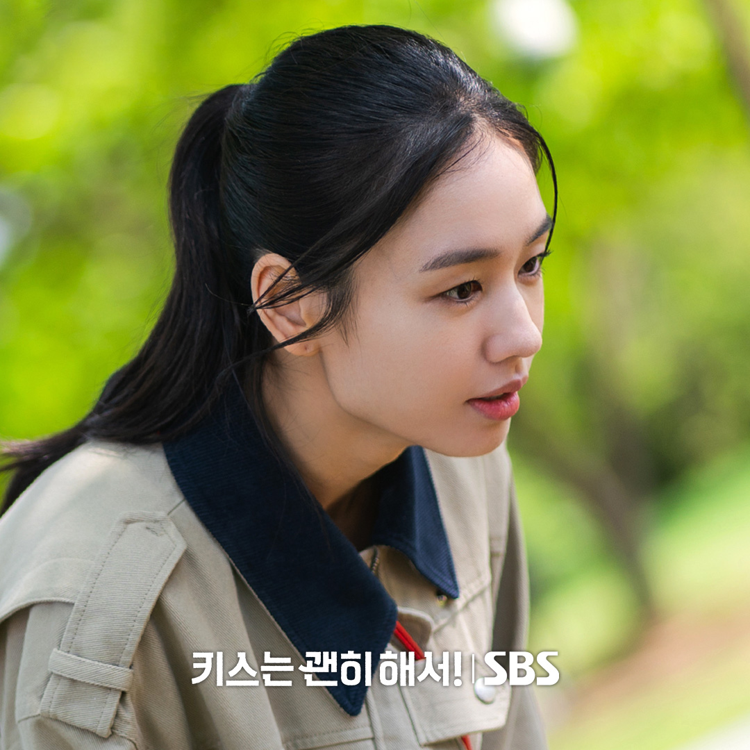 SBSNOW's tweet image. 어쩌다 이 포즈가 나온 건데요,,
이러면 우리가 기다리게 되잖아요♥️

SBS 수목드라마 &amp;lt;키스는 괜히 해서!&amp;gt;
☞ [수,목] 밤 9시

#SBS수목드라마 #키스는괜히해서
#DynamiteKiss  #스틸
#키스는괜히해서스틸 #키괜스틸
#장기용 #안은진 #김무준 #우다비