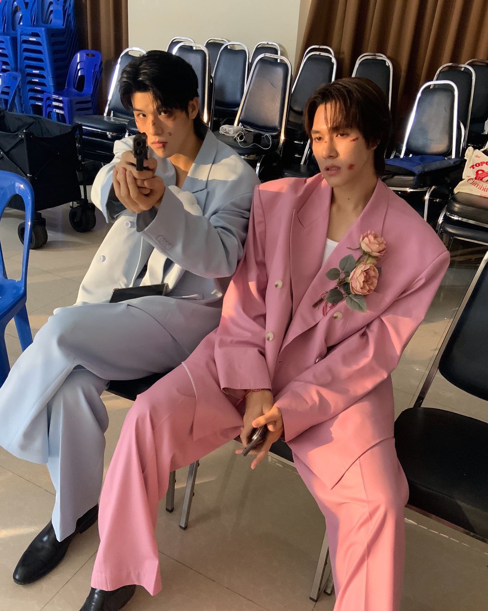 𝙢𝙞𝙢𝙚𝙬 tweet media