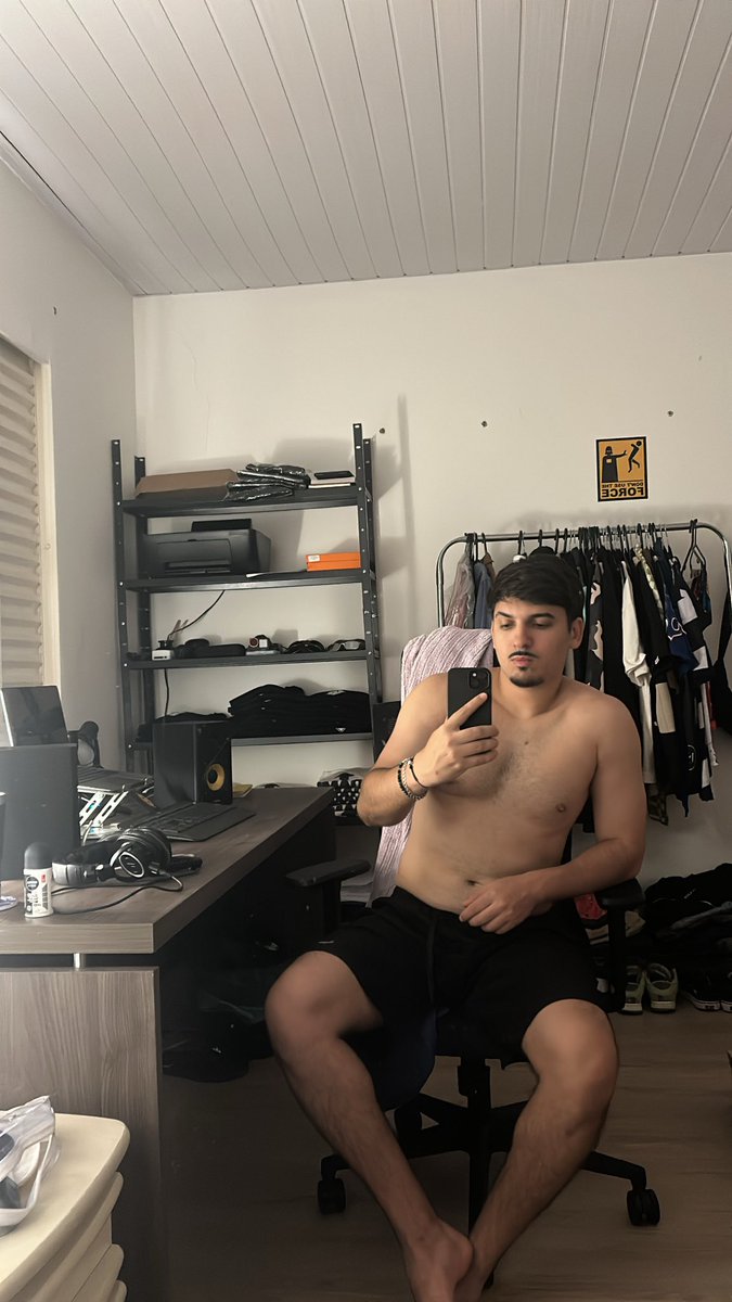 pedrooadame's tweet image. Pensando em fazer umas tattoagens