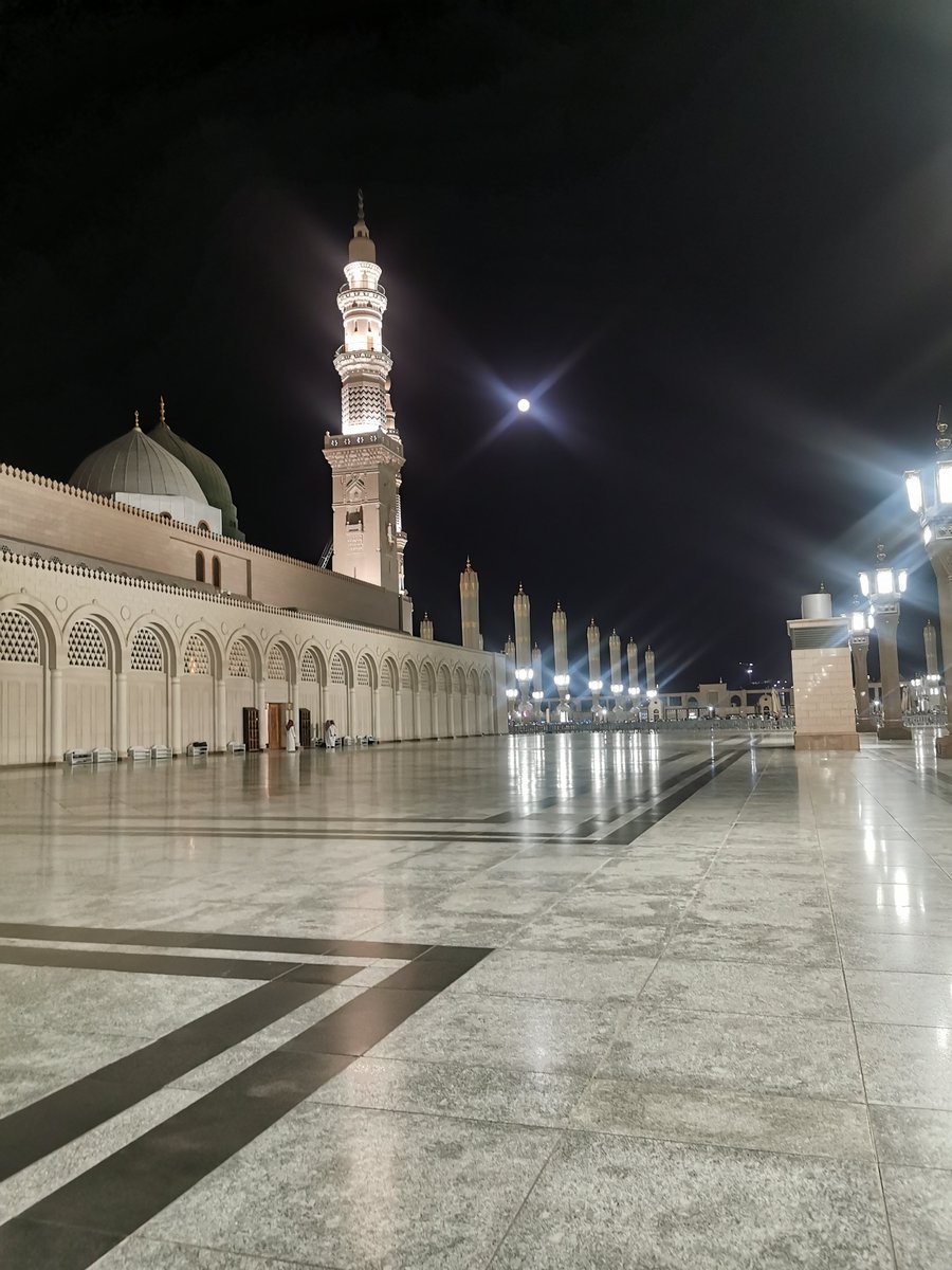 لا تتجاهل #هالتغريدة لُطفاً الله يسعدك 
 
 أذكــر الله لــو بـكلمه ...🍁

#شاركونا_الأجـر