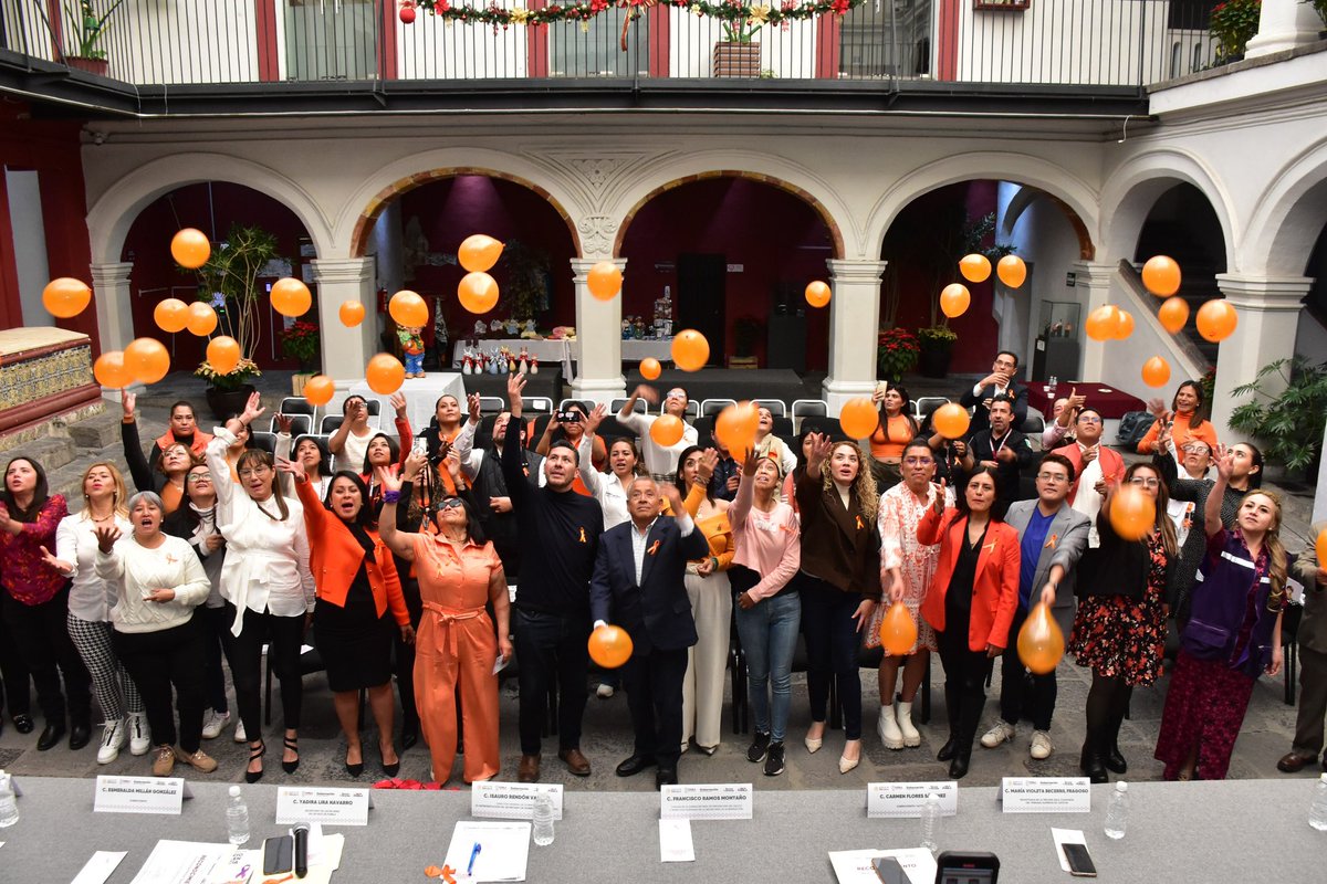 Este 25 de noviembre, en Casa Aguayo, conmemoramos el Día Internacional para la Eliminación de la Violencia contra las Mujeres con el foro “Volver a Mirarnos: Sobrevivir a la Violencia Ácida”, a fin de visibilizar esta realidad y construir entornos más seguros y libres de