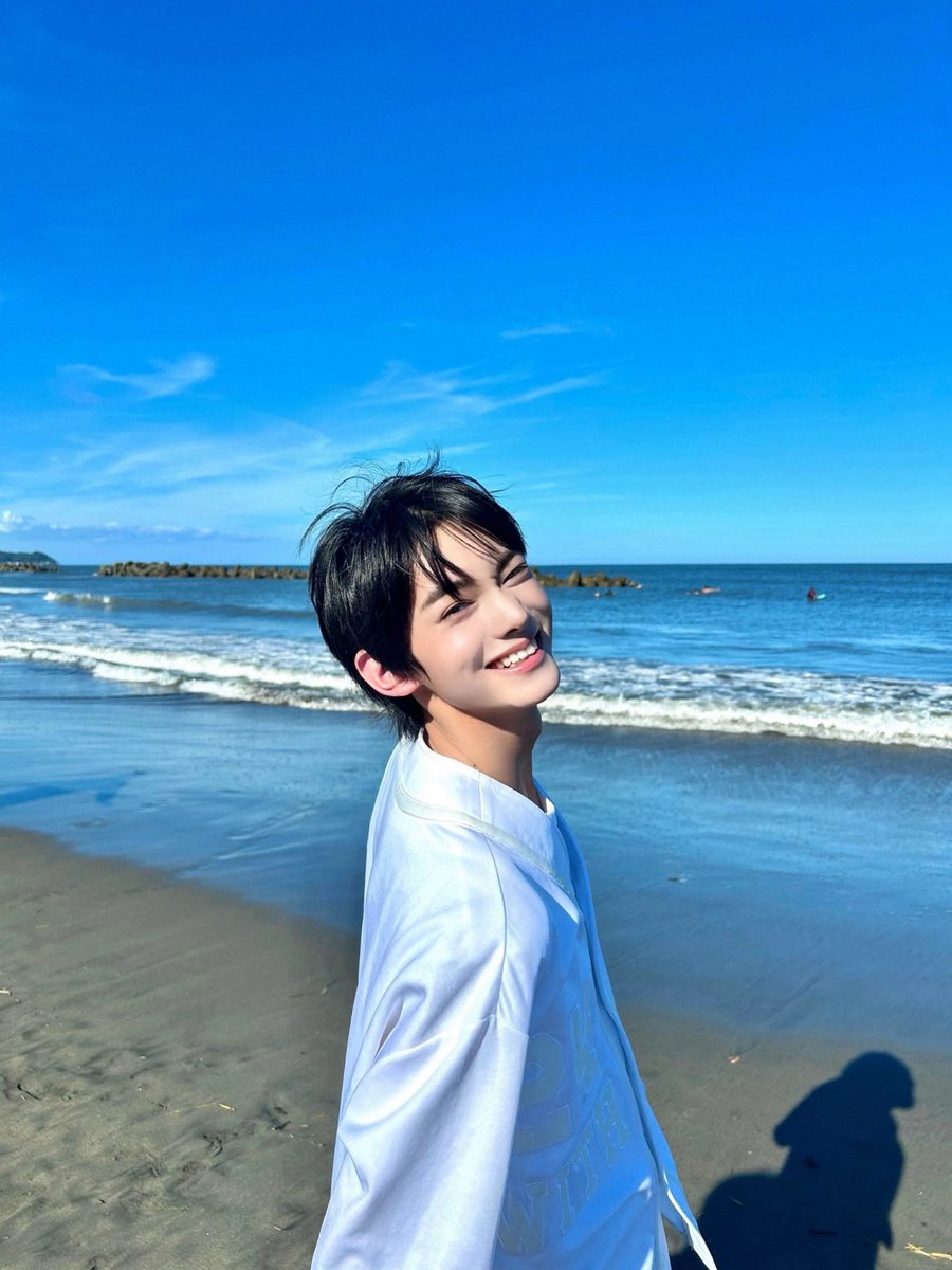 i0twssof's tweet image. 𝚄na mini escapada a la p𝕝aya antes de descontrolarme en el #𝐥astʼ𝜗𝑓e͝stival 🌼☆ porque sin duda, deben de conocer mis dos versiones ( ˘ ³˘)♥︎ para que al final del día, escojan con cuál se quieren quedar e irse de pachanga! 

#𝚑𝕚ro͞no’s 𓈒𓈒𓈒 𝄞 ٭ 𝑐l𝕚ché !