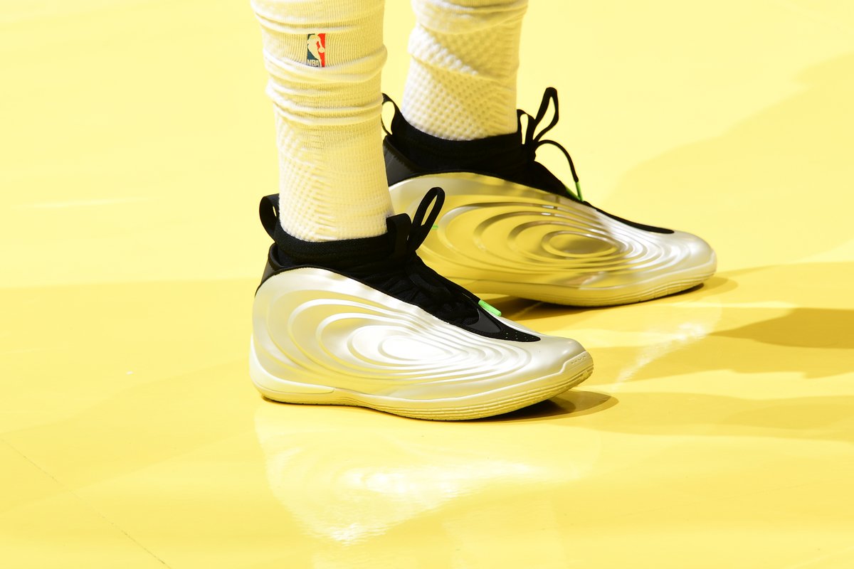Complex Sneakers tweet media