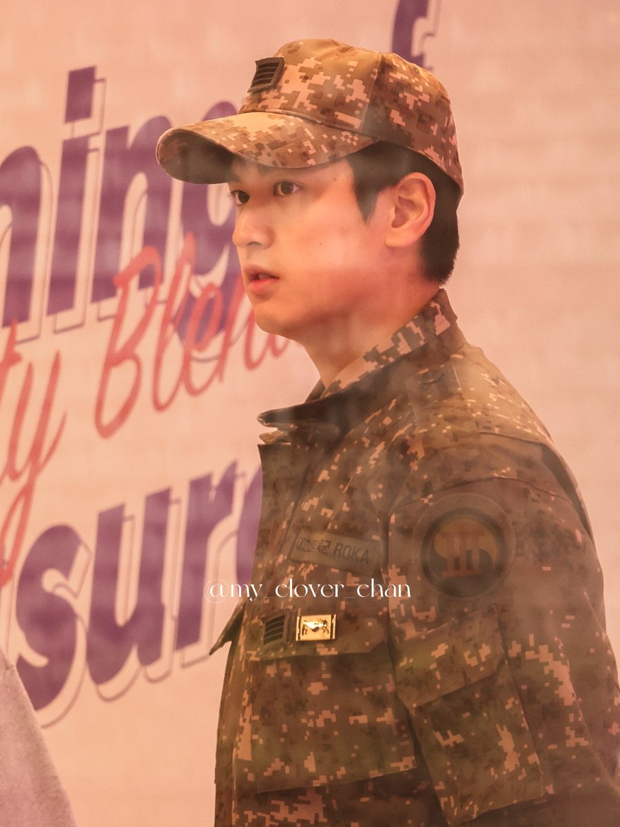 251126 🎊축 제대🎊

가능의 남자.. 우땨댜..💕

#아이콘 #iKON #정찬우 #찬우 #CHANWOO #チャヌ