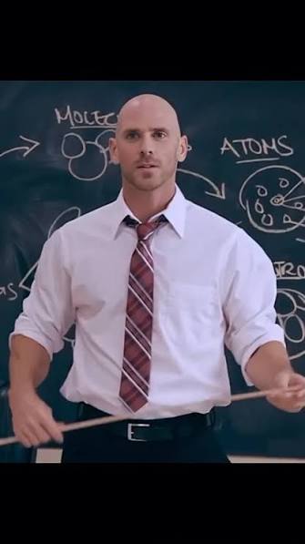 Rodgersstev's tweet image. #Paaru fans - Kaal amuki vitta thappu illa 

Enna School nu nenachanga therla 😹😹😹

#BiggBossTamil9