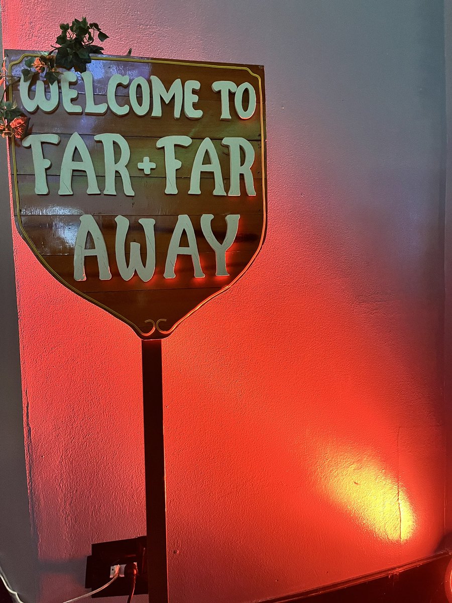 _danidiary's tweet image. update abt life outside acads :&amp;gt; IT WAS A 100000/10 pls it kept me laughing at every scene 😭😆🤣

i hope they’ll perform the other shrek stories in the future bcs i think it’ll be worth it too 😆🫂