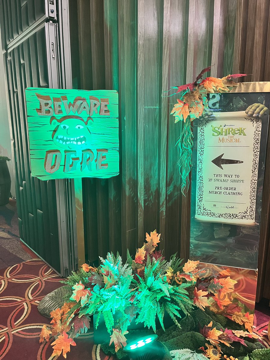 _danidiary's tweet image. update abt life outside acads :&amp;gt; IT WAS A 100000/10 pls it kept me laughing at every scene 😭😆🤣

i hope they’ll perform the other shrek stories in the future bcs i think it’ll be worth it too 😆🫂