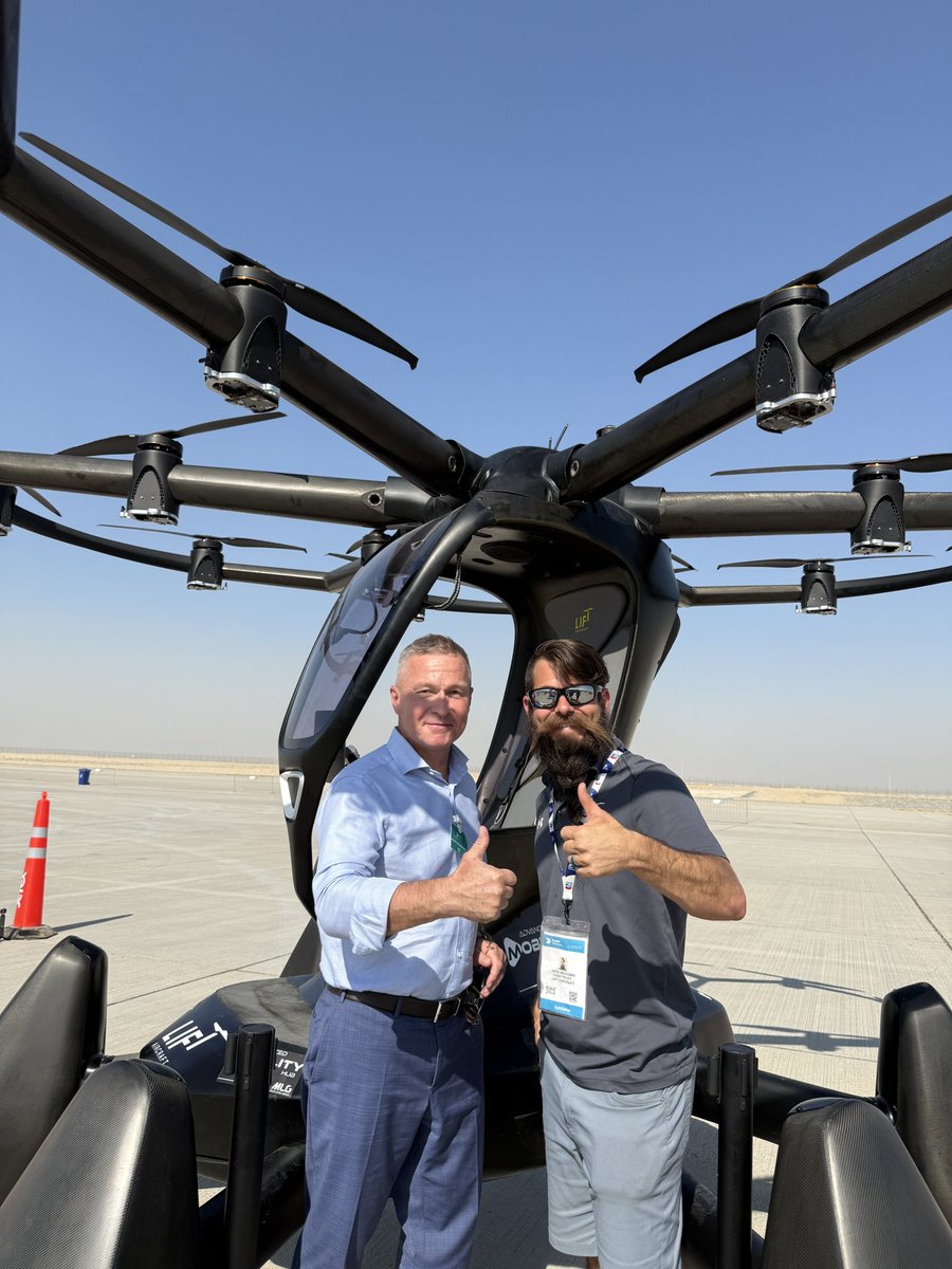SAleskerov's tweet photo. My respect and honor to the gentleman for the interesting and hospitable reception and the excellent organization of the airshow https://t.co/qkbrQChWNP