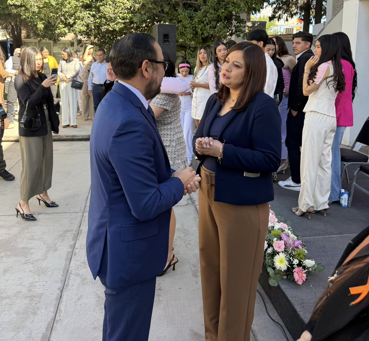 El día se hoy acudí en representación del Gobernador <a href="/EVillegasV/">Esteban Villegas V.</a> a la toma de protesta de la joven Tavita Isabel Martínez García, quien asumió la Presidencia de la Sociedad de Alumnos de la Facultad de Trabajo Social UJED para el periodo 2025–2027, le deseo mucho éxito en su