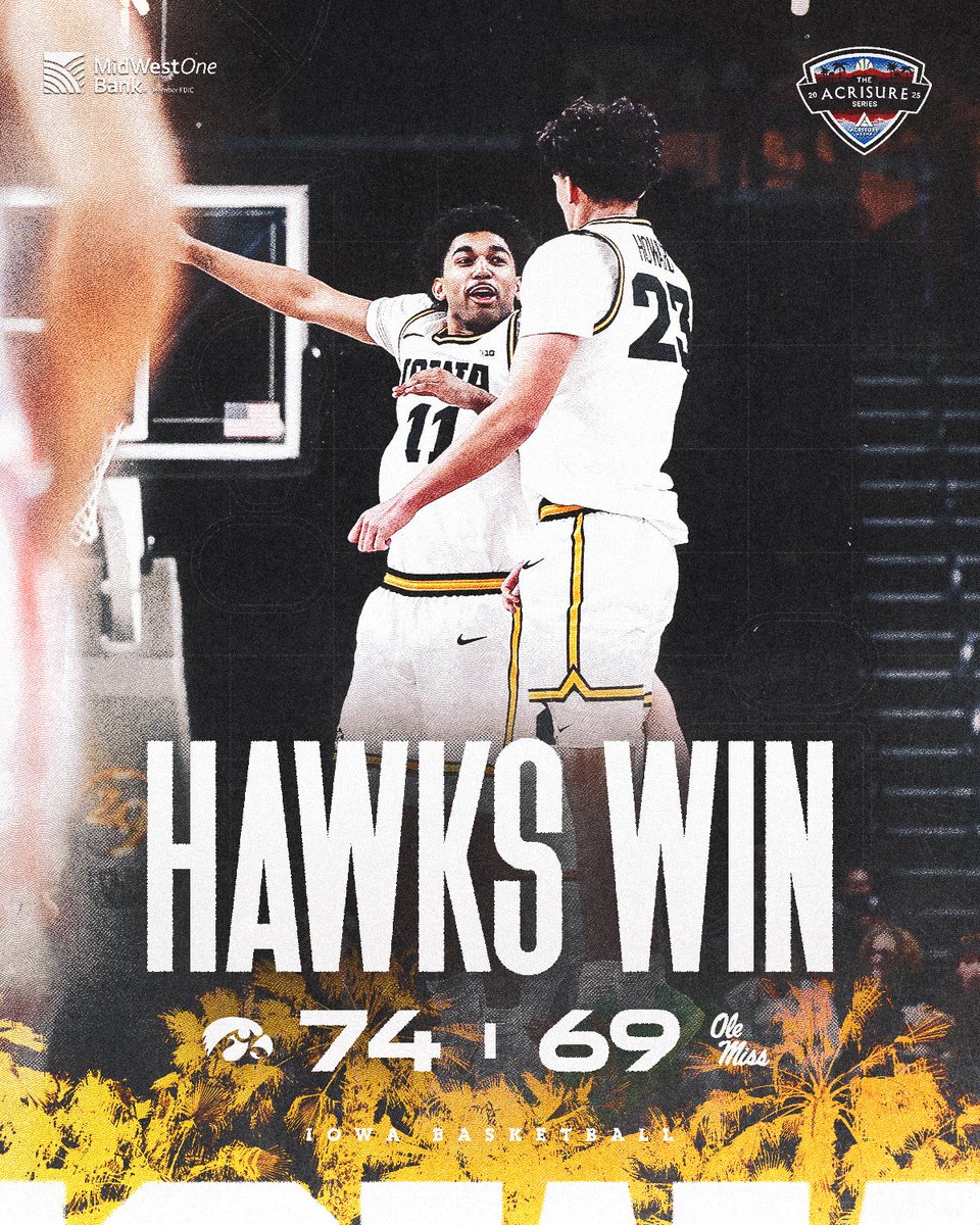 IowaHoops's tweet image. That's a Hawkeye W. 😏