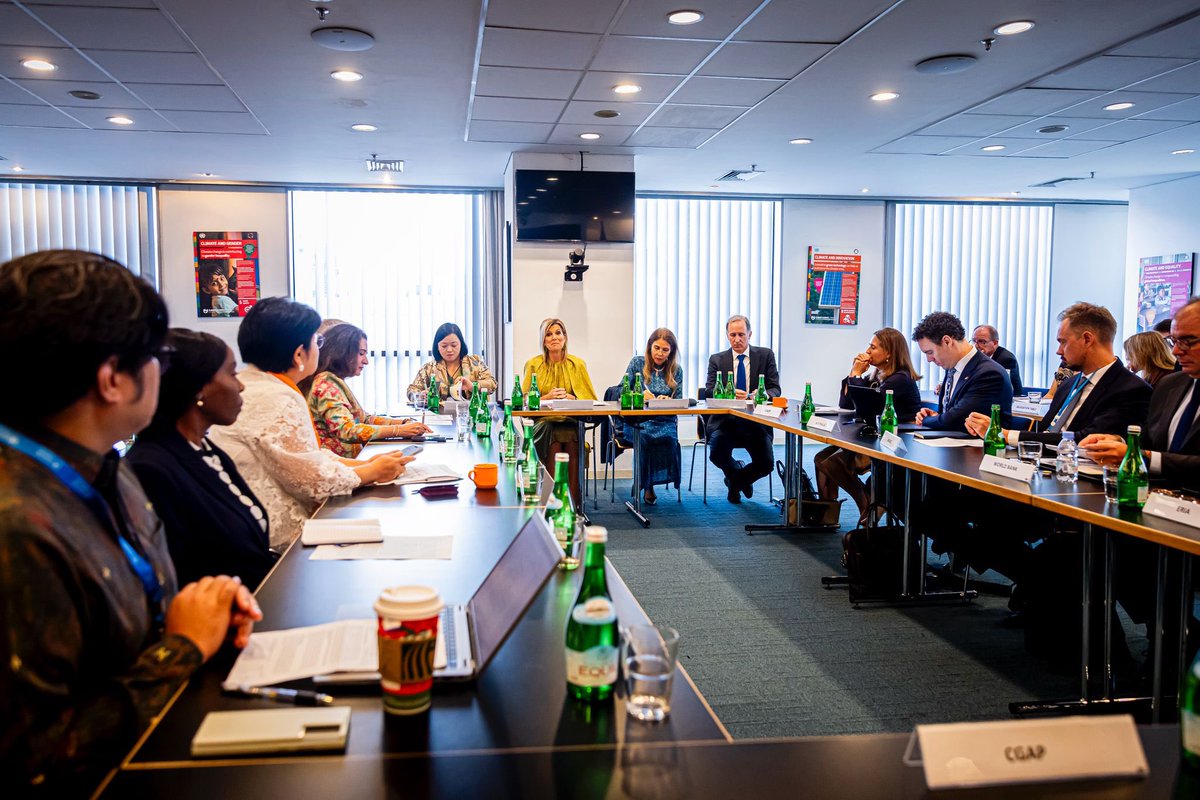 UNSGSA's tweet photo. The UNSGSA had a productive roundtable discussion with international development organizations &amp; UN agencies at UN House in Jakarta this morning. 🇺🇳

Colleagues shared insights from their work &amp; identified opportunities for further collaboration on #financialhealth in Indonesia. https://t.co/6YTA0xgLcg