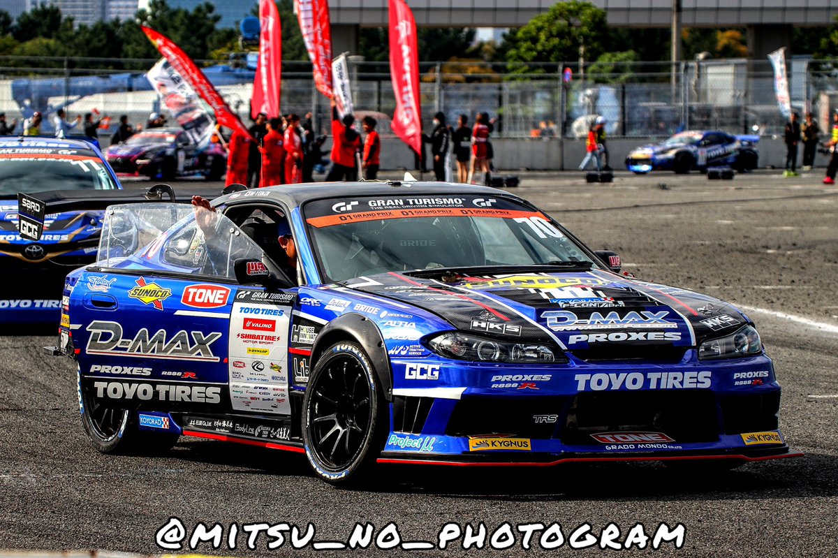 ①D-MAX横井昌志S15ボディLED付＆②ドリパケスープラRTR白フルセット新 ①D-MAX横井昌志S15ボディLED付＆②ドリパケスープラRTR白フルセット新