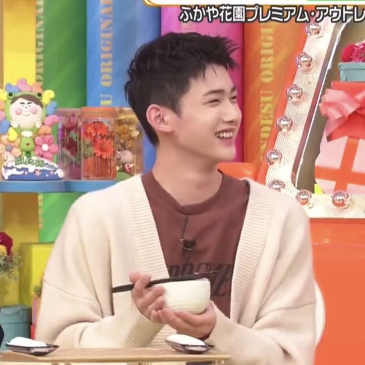 __07623's tweet image. 죠딩이 밥 다섯그릇먹일거임
그런데리필하실듯