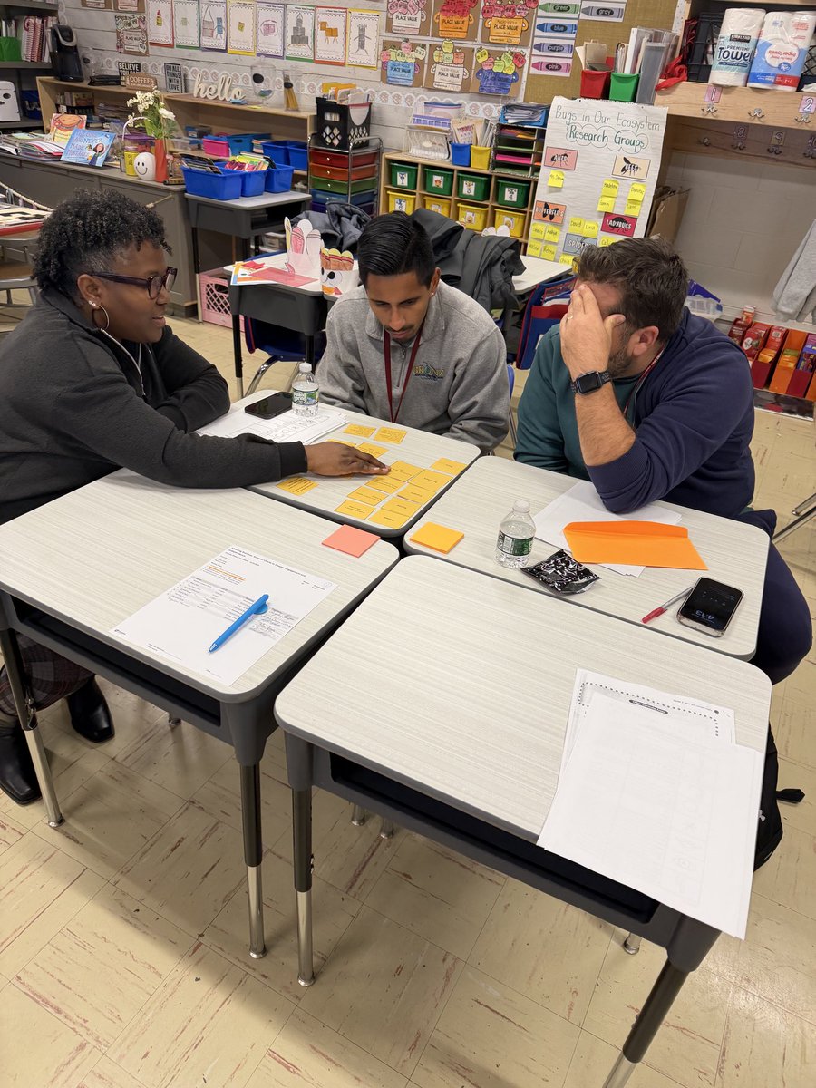 OssiningSDC's tweet image. Colleagues growing their learning about anchor chart types and their instructional purpose during our Charting Success course! @OssiningSchools #OSDC