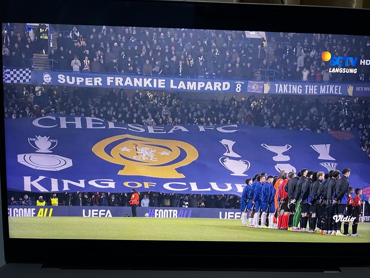 kingarnanda's tweet photo. What a moment for me! I’m truly grateful that one of my works has finally appeared in the Champions League as a crowd banner in today’s match between Chelsea and Barcelona.

Special thanks to @LAB_CFC  and @cfcwonitall  this magical opportunity. https://t.co/8gbHyBE2eg
