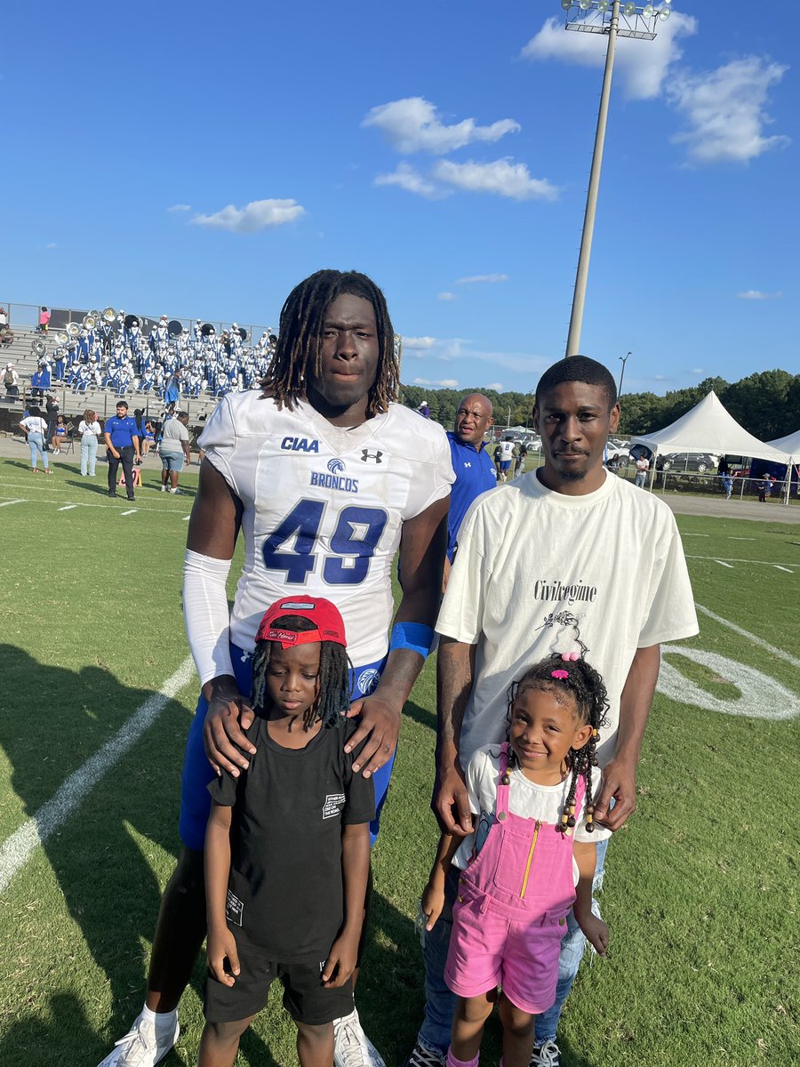 Bskiiland's tweet photo. Never forget who you do it for. Very thankful for the man my family raised me to be and I thrive to be better everyday. #earlypost #happythanksgiving 🦃 https://t.co/W8e2rWERSI