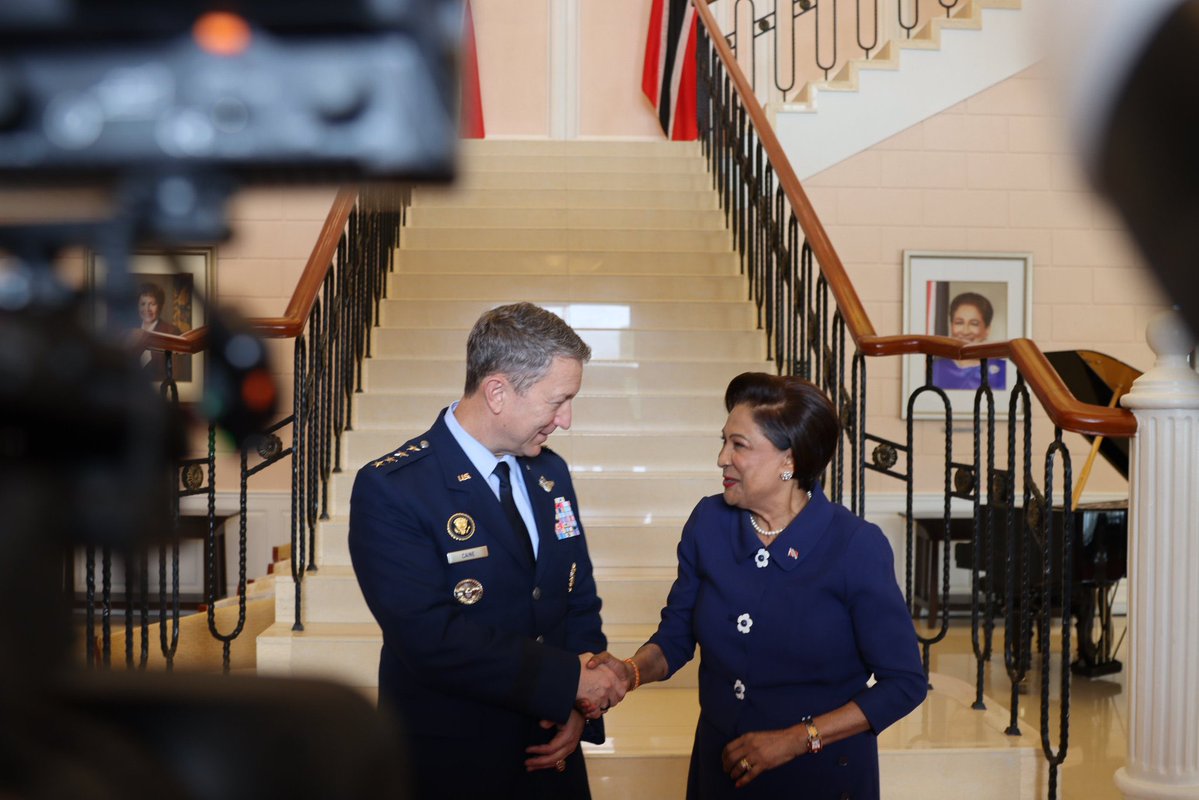 OrlvndoA's tweet image. 🚨 | Jefe del Estado Mayor de EEUU, Dan Caine, en Trinidad y Tobago.