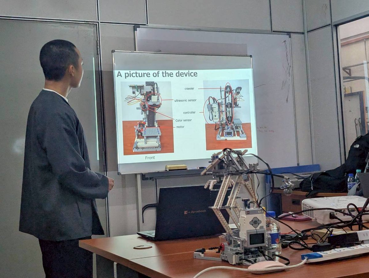 Kyutech_LSSE's tweet photo. 生命体工学研究科の院生19名による UPM短期派遣 が全コース無事終了しました！
DSSC・LEGO・ロボの各コースで学生たちは 挑戦し、学び、成果を形にする貴重な経験 を積むことができました。
UPMの皆さま、サポートありがとうございました！
#UPM #MobilityProgram #Kyutech https://t.co/Ax9MSXF0MY