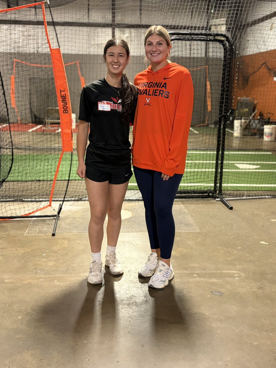 GiannaPitzer's tweet image. Had a great time with @addison_reasor @aabbyyweaver and @jadehylton_ ! Thanks so much for coming out!! @AllenWoodTow @VA_Phoenix_Wood