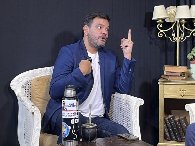 Mañana a las 12 horas en Rompecabezas <a href="/Fabriciotvf/">Fabricio Alvarez</a> entrevista al Tano <a href="/CStopingi/">Tano Stopingi</a>.
Por canal TVFlorida y tvflorida.com.uy.